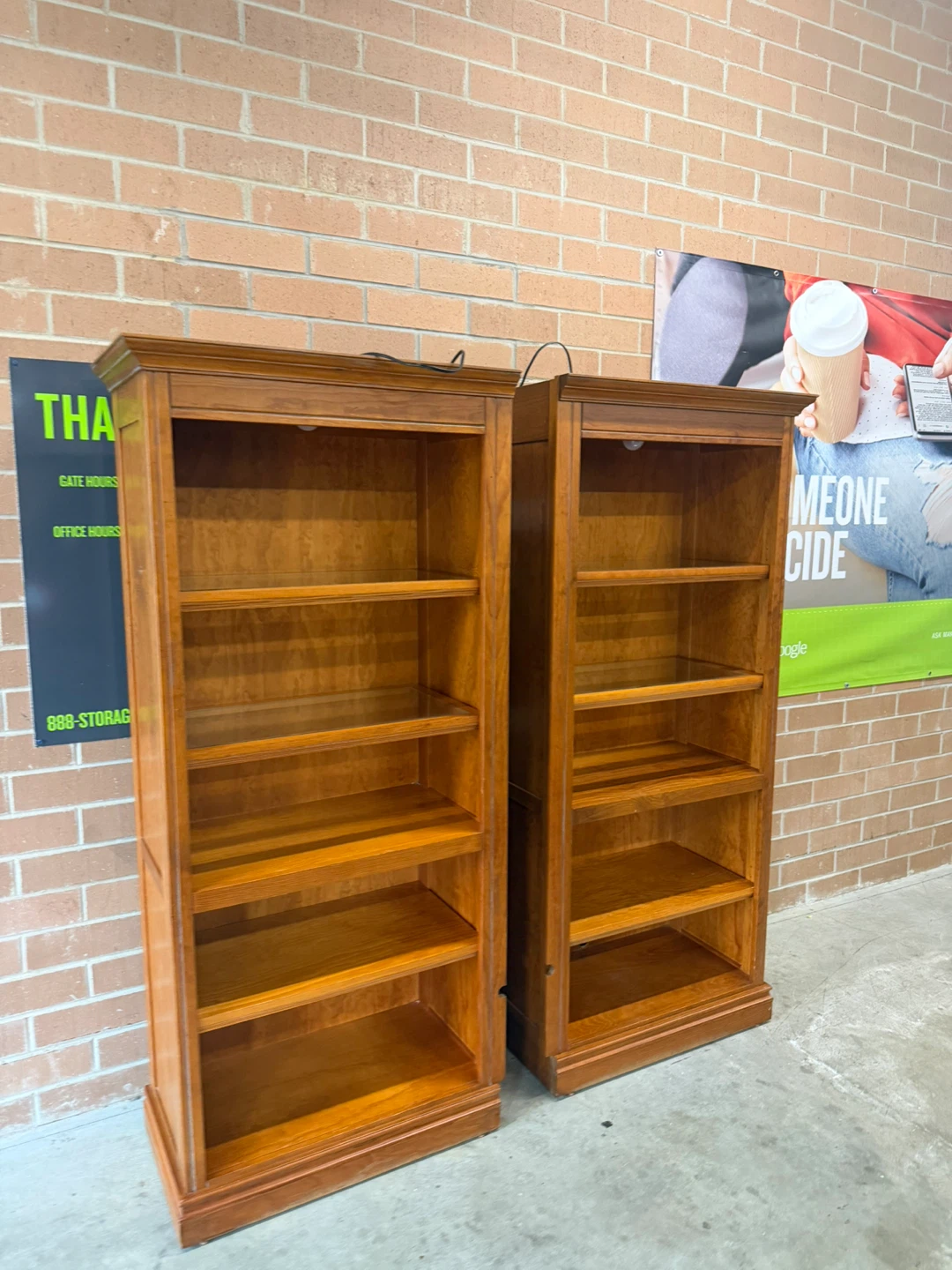 Set of 2 Wooden Bookcases - photo 2