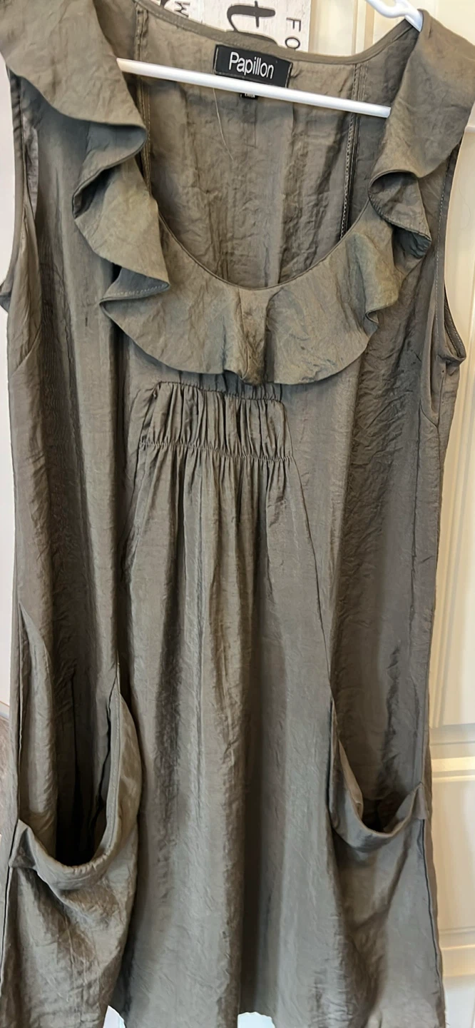 Papillon Sleeveless Ruffled Dress with Pockets - photo 2