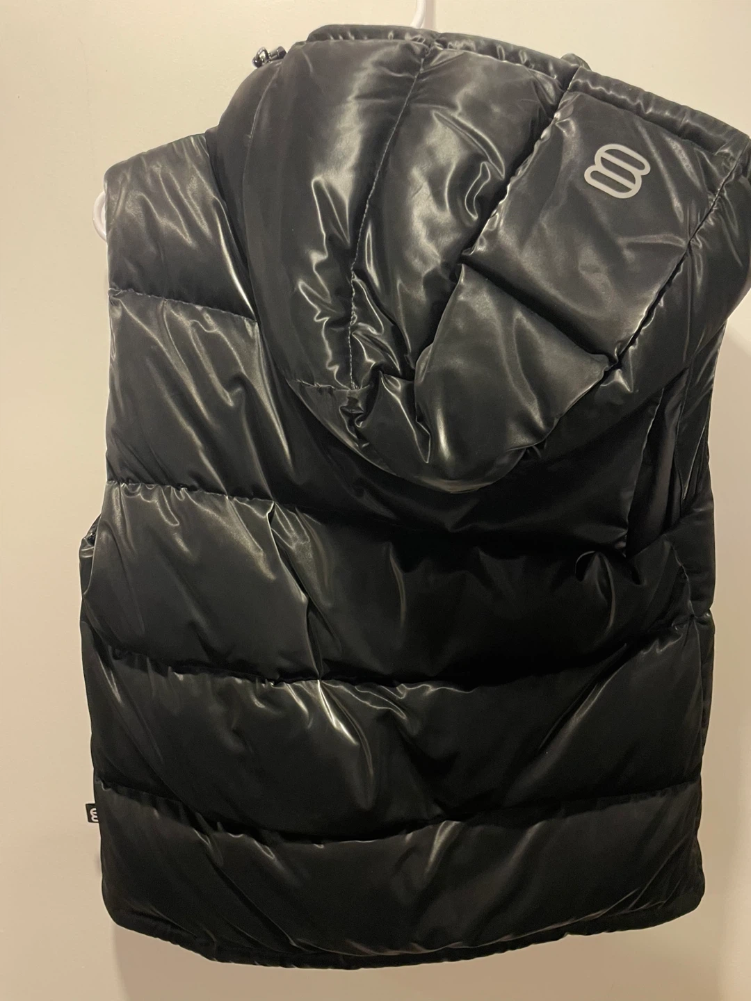 Aritzia Hi-Gloss Super Puff Original Black Puffer Vest Size M - photo 2