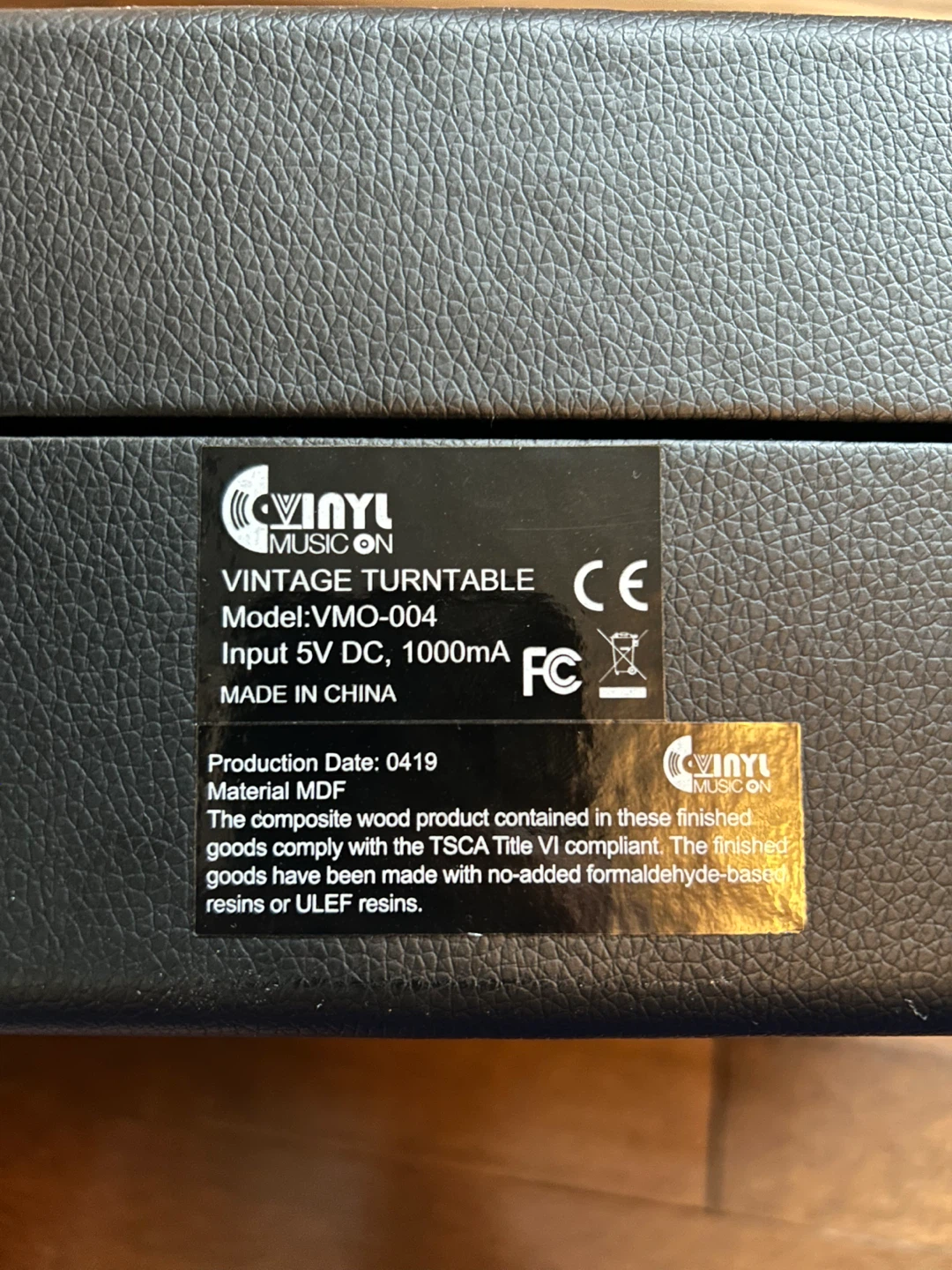 Vinyl Music On Vintage Record player VMO-004 - photo 3
