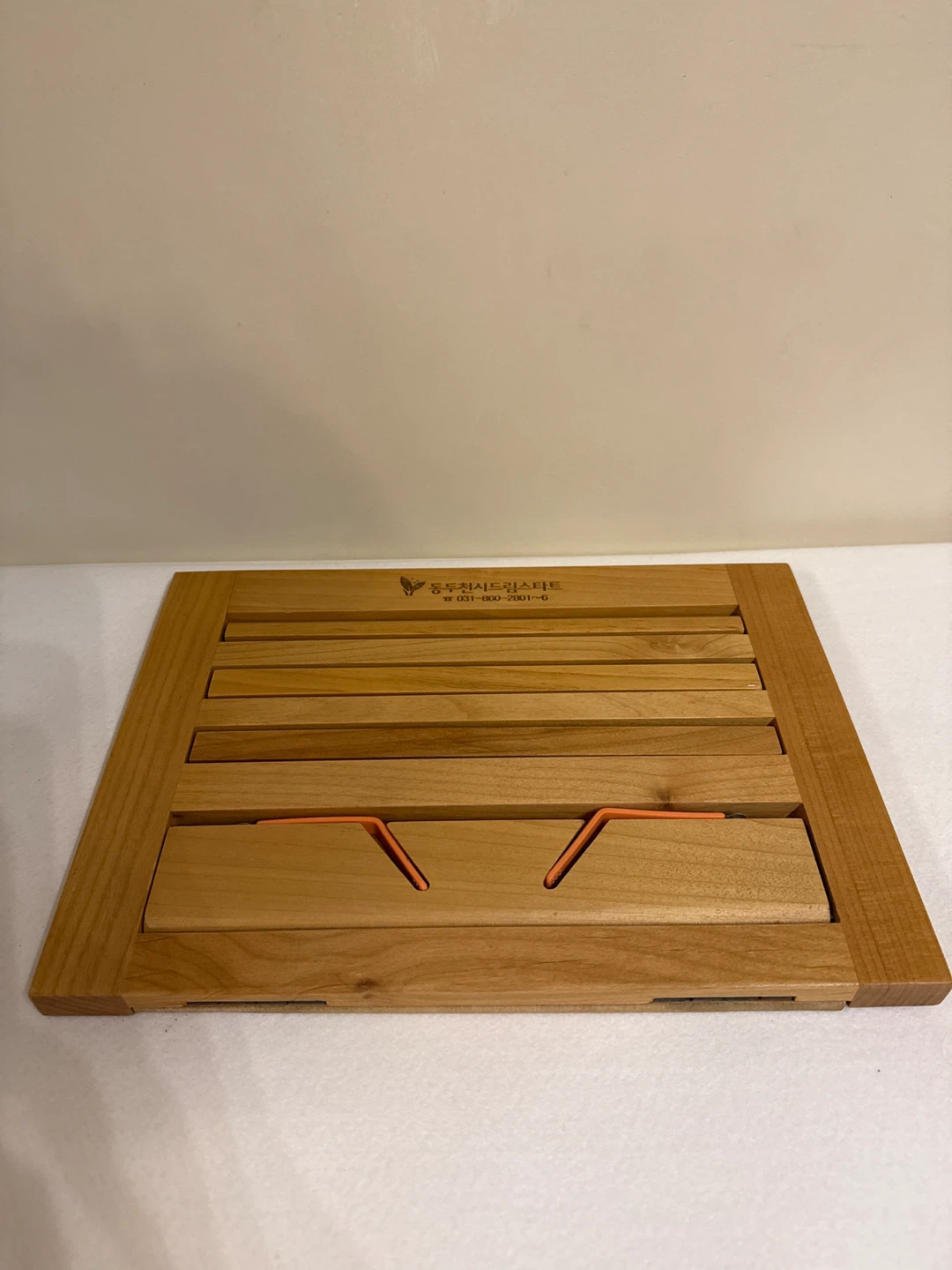 Wooden Book Stand - photo 4