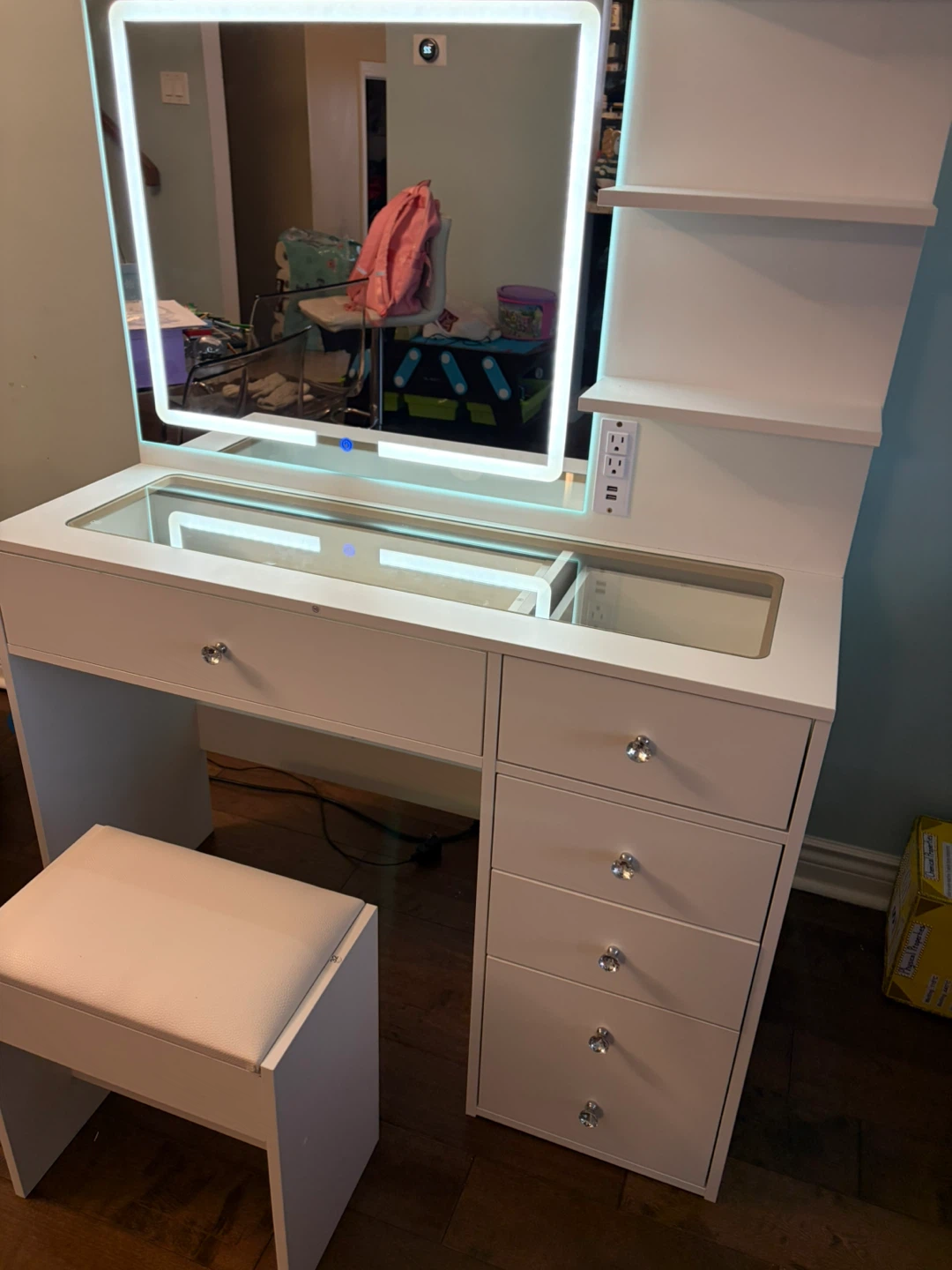 White Vanity Dressing Table with Lighted Mirror and Stool
