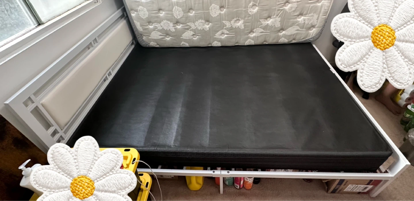 White Metal Bed Frame - Queen size
