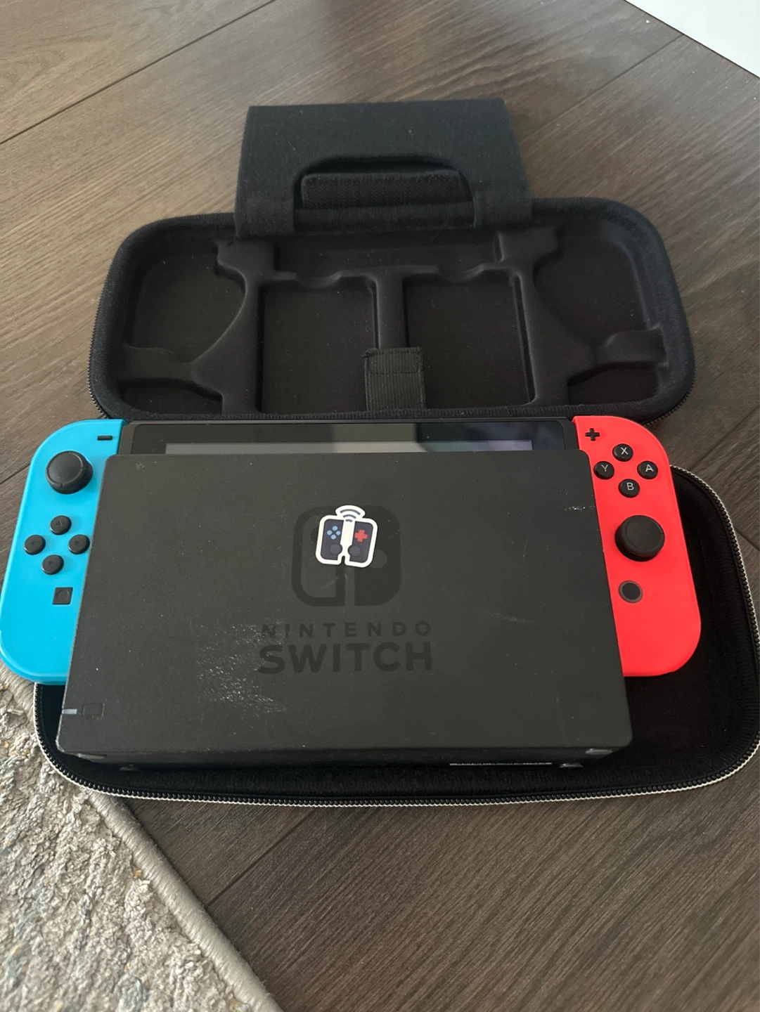Nintendo Switch 1  with Games and togo case - photo 2