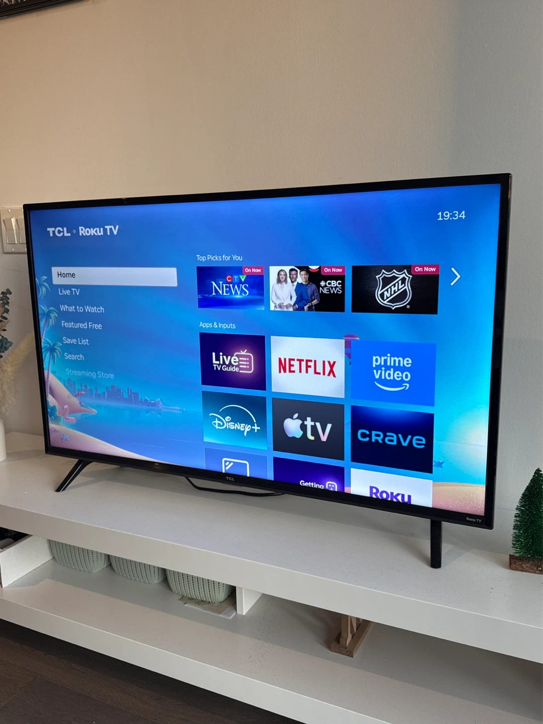 TCL 40” Roku TV - photo 2