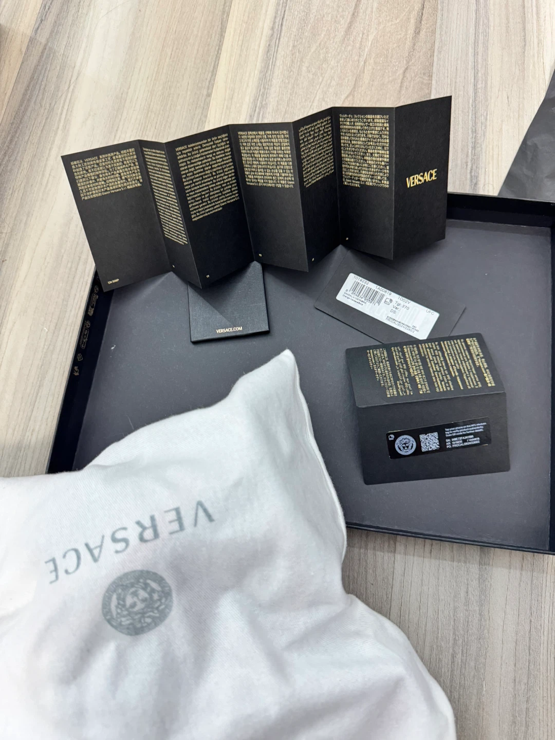 Authentic Versace Heels - photo 2
