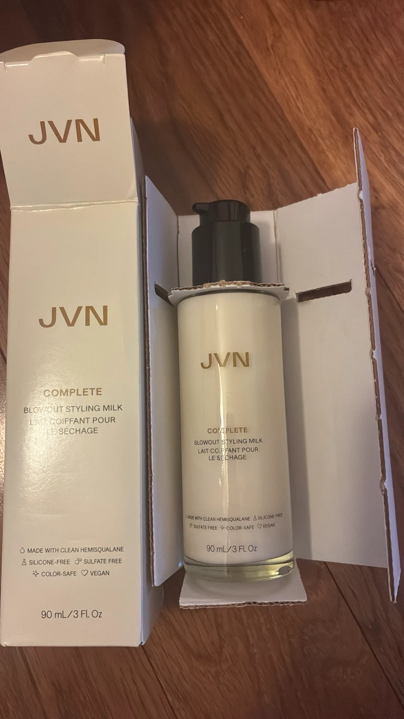 JVN Complete Blowout Styling Milk (3 Fl. Oz)