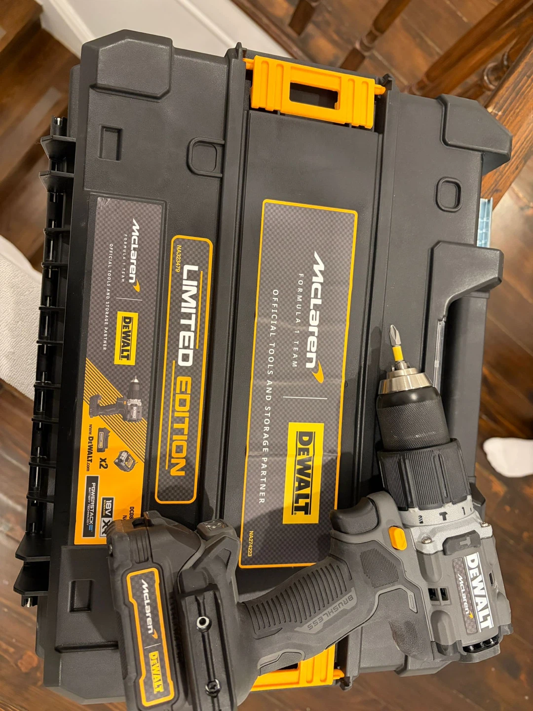 DeWalt Special Edition McLaren F1 Team Series - photo 2