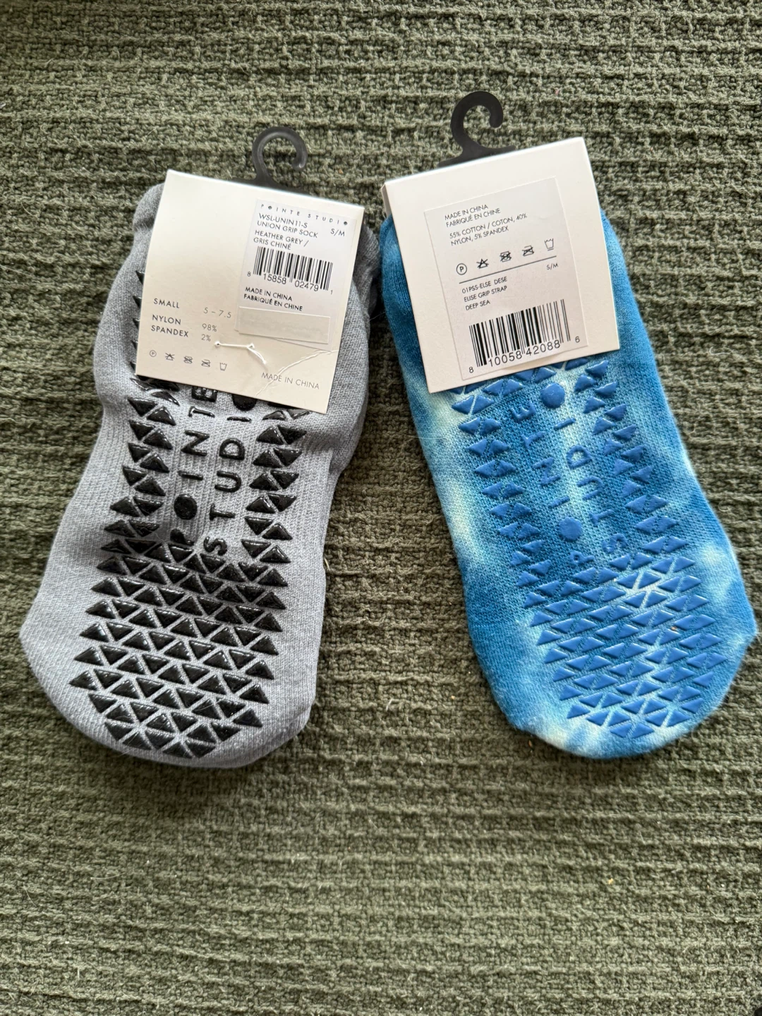 Pointe Studio Grip Socks - Small/Medium - photo 2
