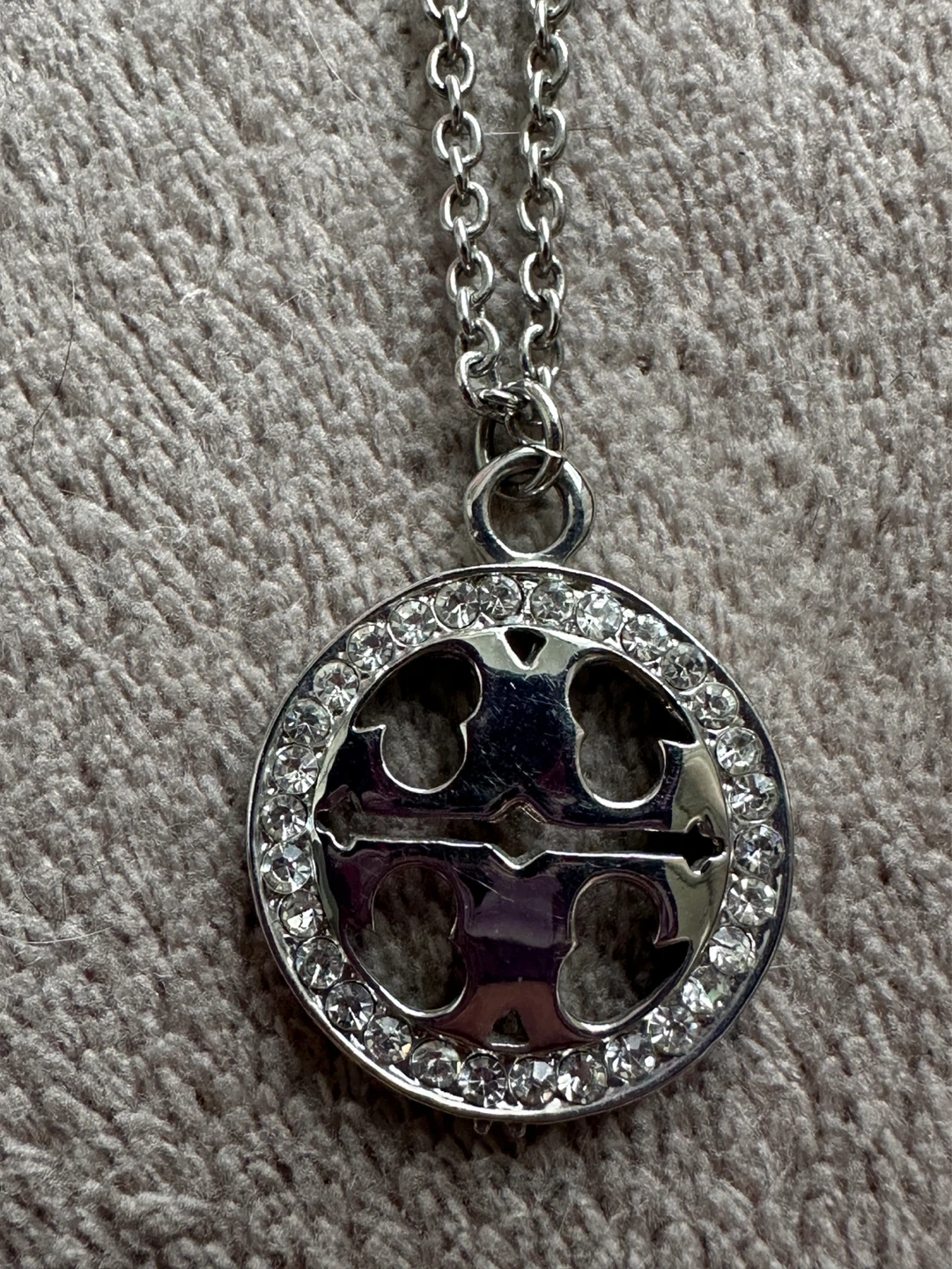 Tory Burch Logo Necklace with Crystals - photo 3