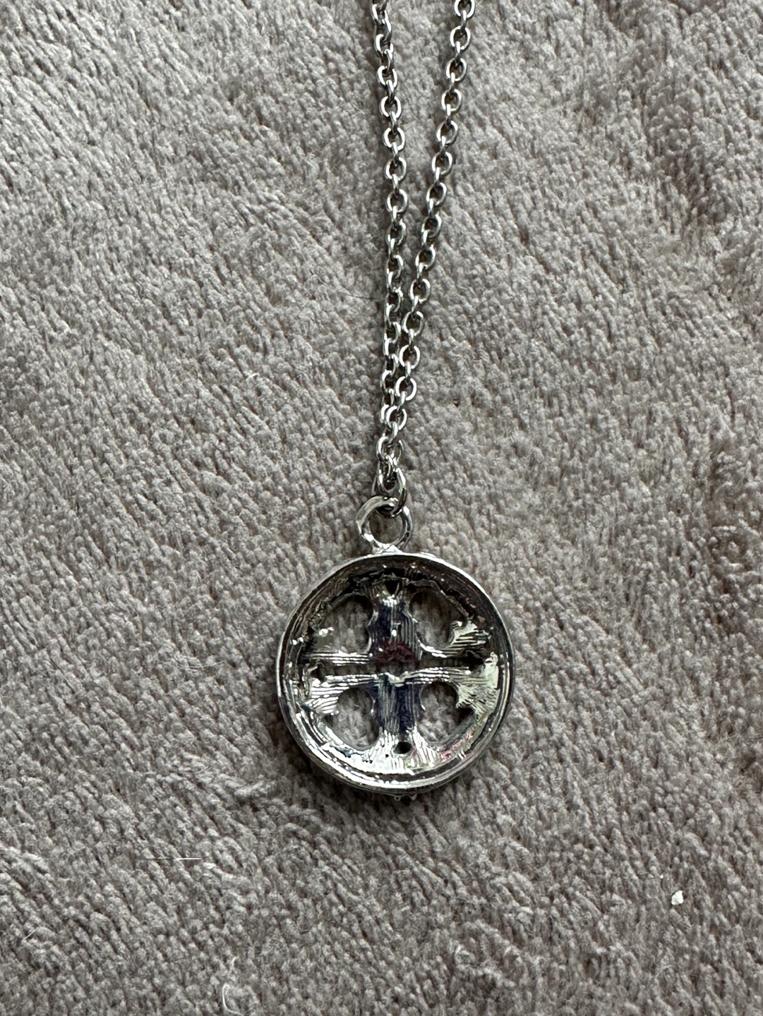 Tory Burch Logo Necklace with Crystals - photo 4