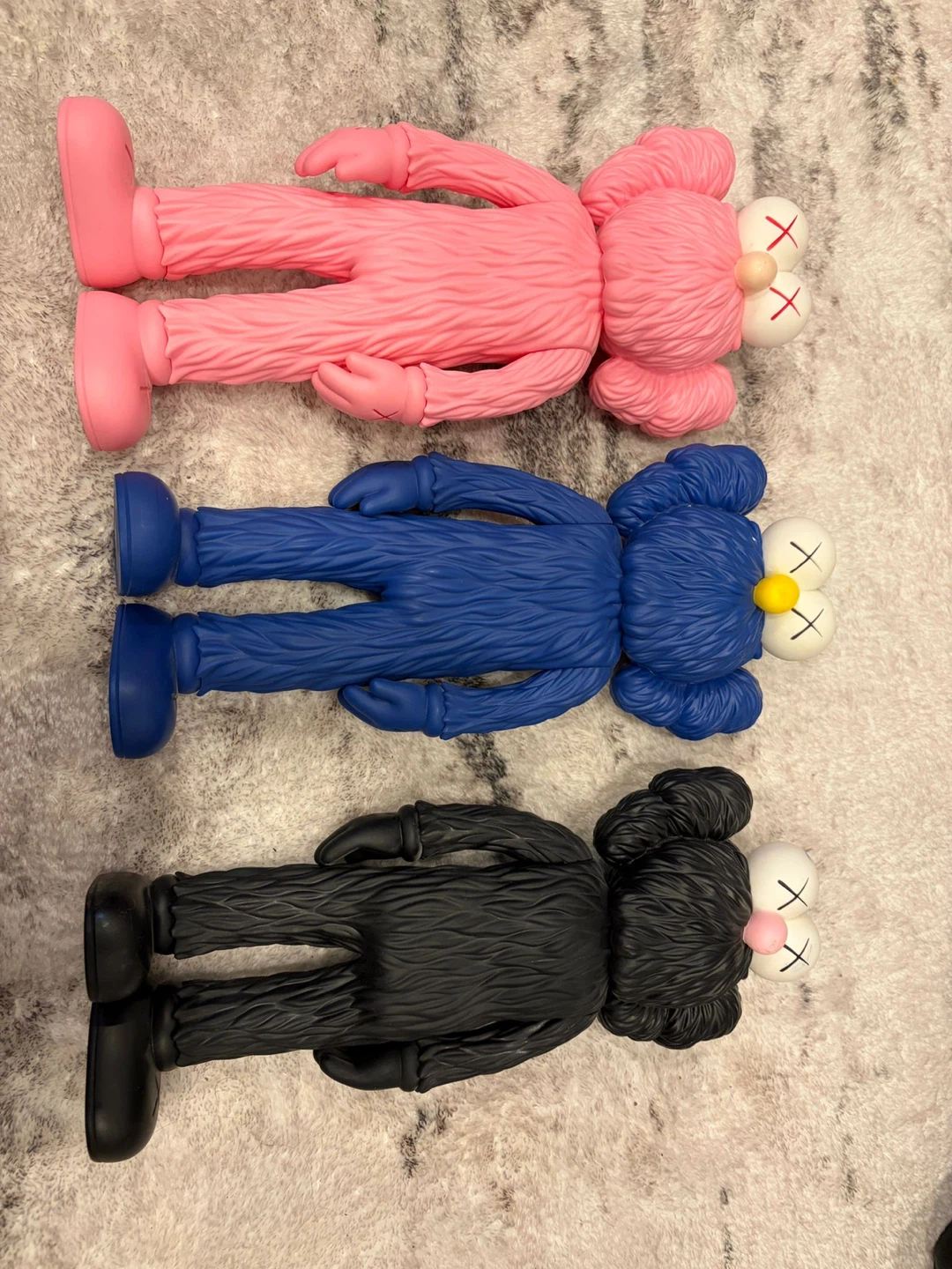 KAWS BFF Open Edition Vinyl Figure Pink/Blue/Black Set - photo 3