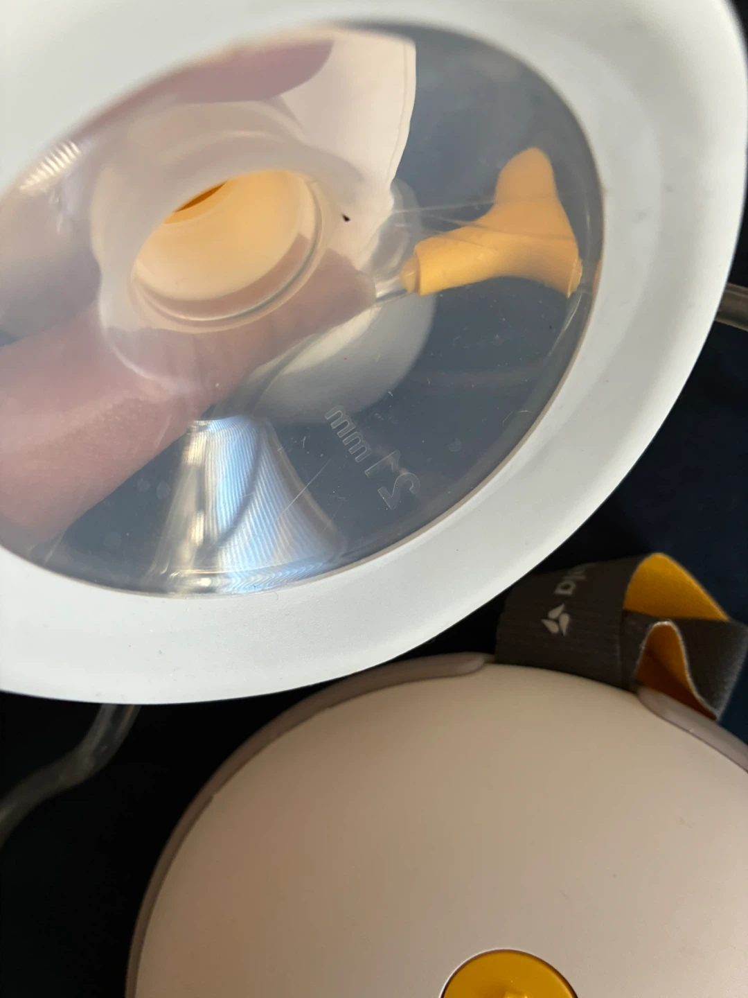 Medela Swing Maxi Double Electric Breast Pump - photo 4