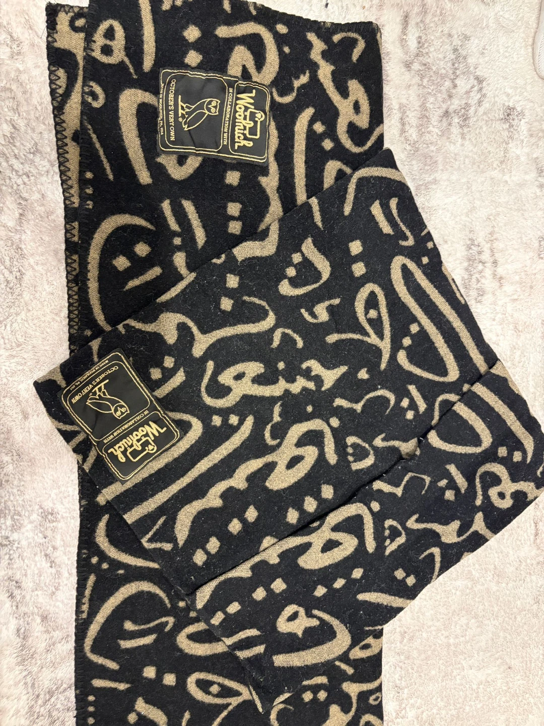 Woolrich OVO blanket and pillow
