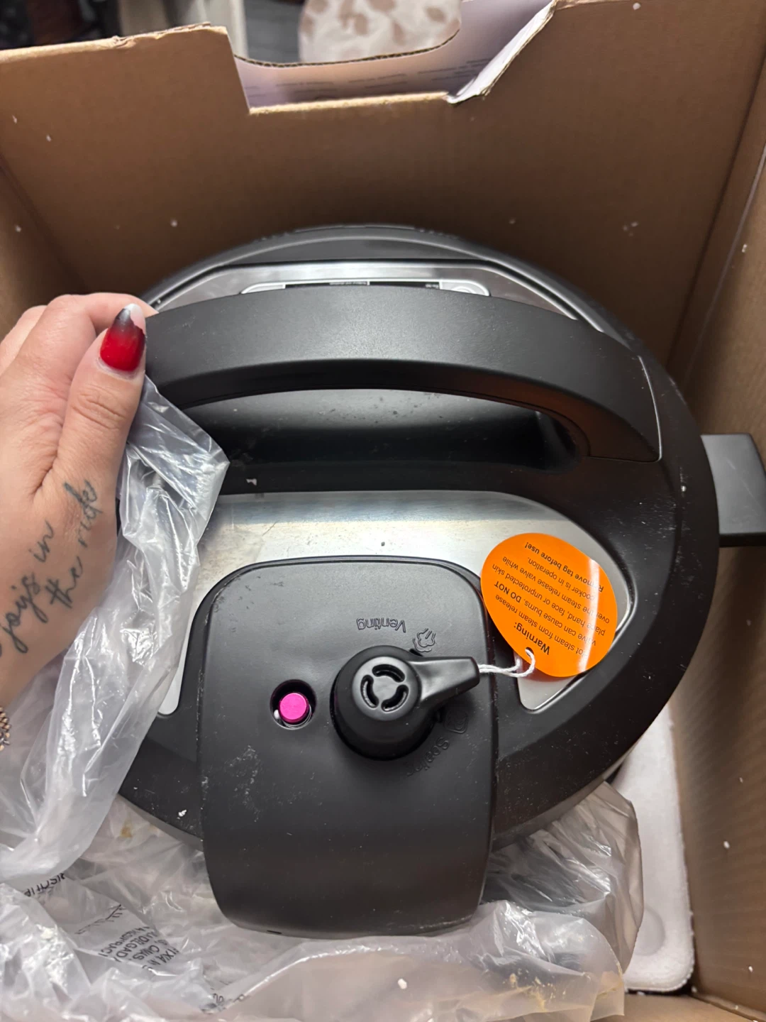 Instant Pot Duo 7-in-1 Programmable Pressure Cooker - photo 3
