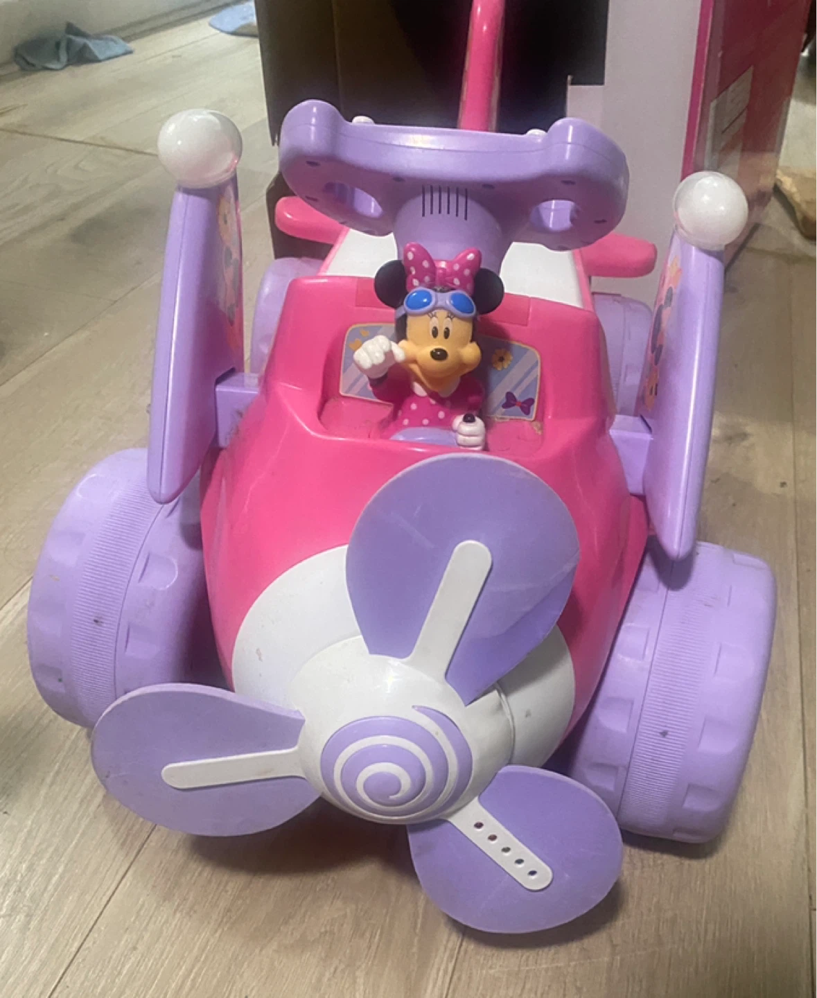 Disney Minnie Mouse with charging cable - photo 3