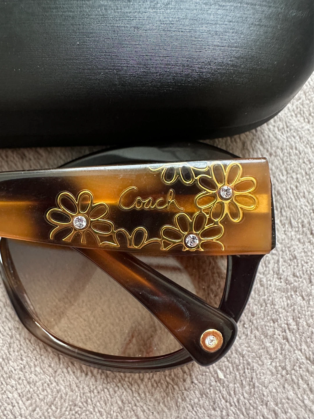 Coach HC-8010B Payton Sunglasses with Case - photo 4