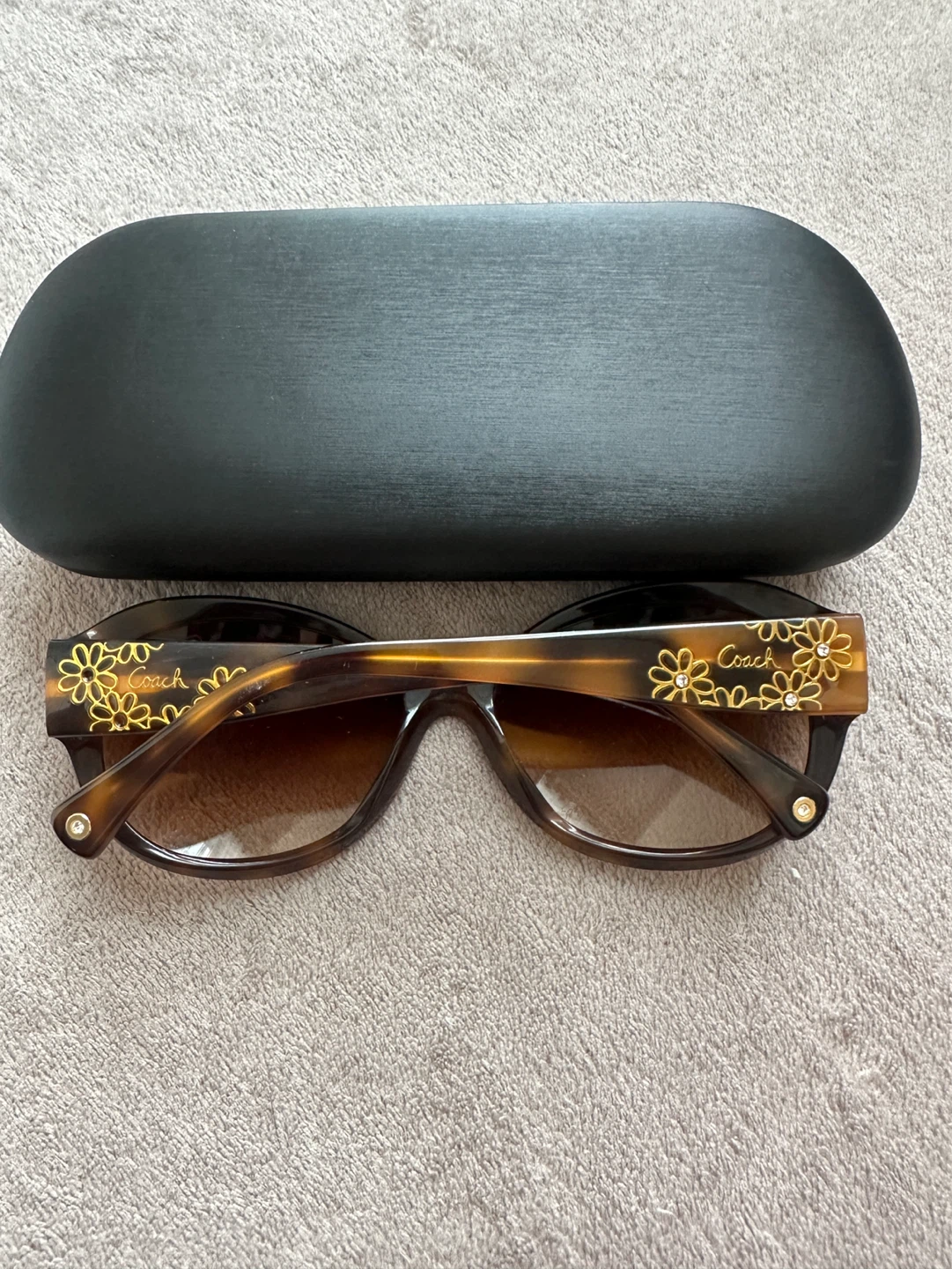 Coach HC-8010B Payton Sunglasses with Case - photo 3