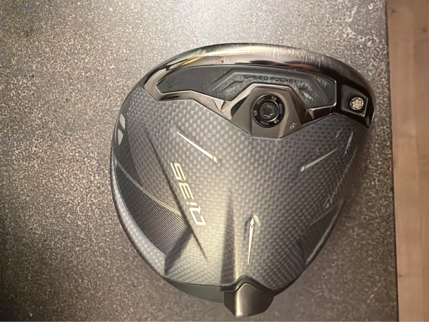 TaylorMade qi35 Driver Golf Club