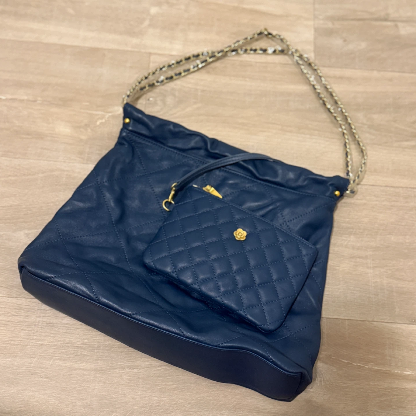 Navy quilted leather hobo bag - photo 3