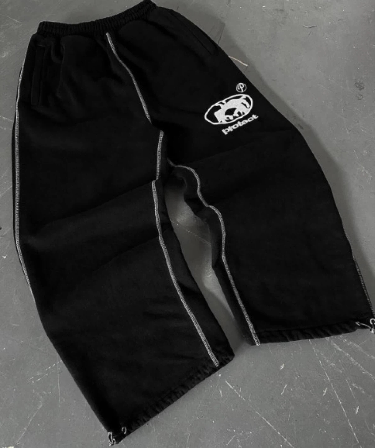 Tracksuit pants - photo 2