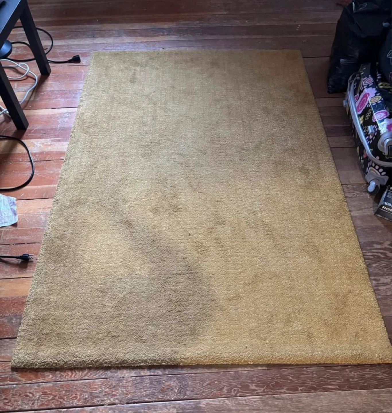 Area Rug - Yellow/Tan
