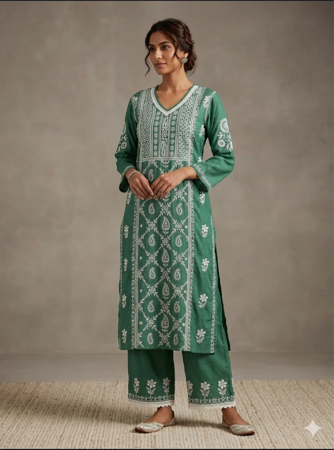 Green Kurta and Pants Set with White Embroidery