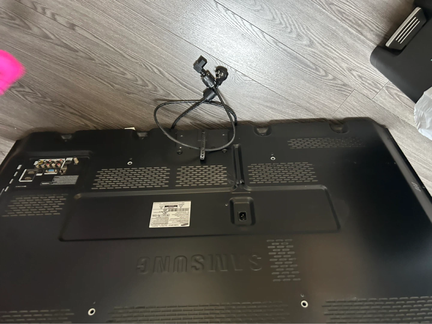 Samsung 40-inch Flat Screen TV