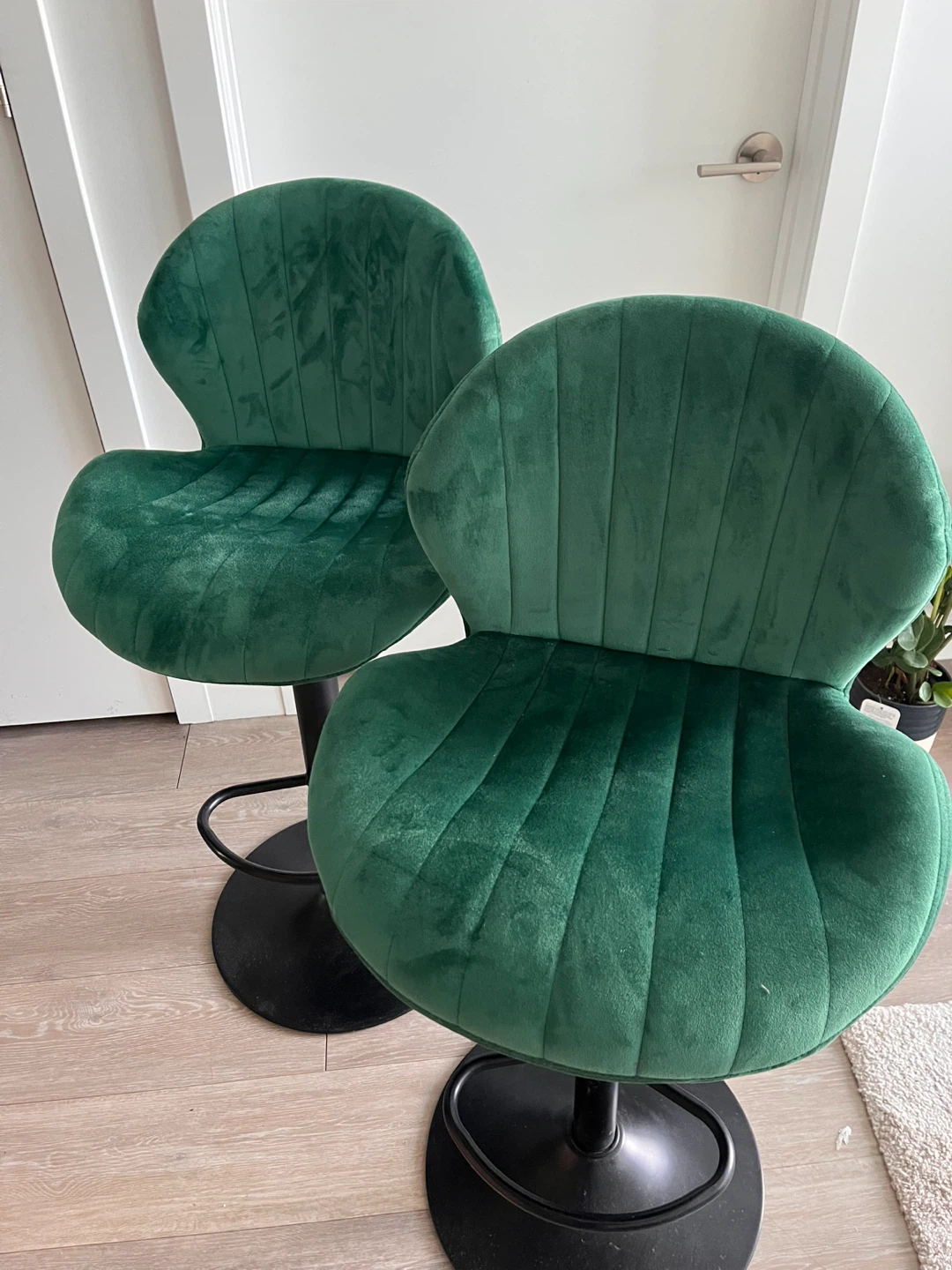 Set of 2 Green Velvet Bar Stools - photo 2