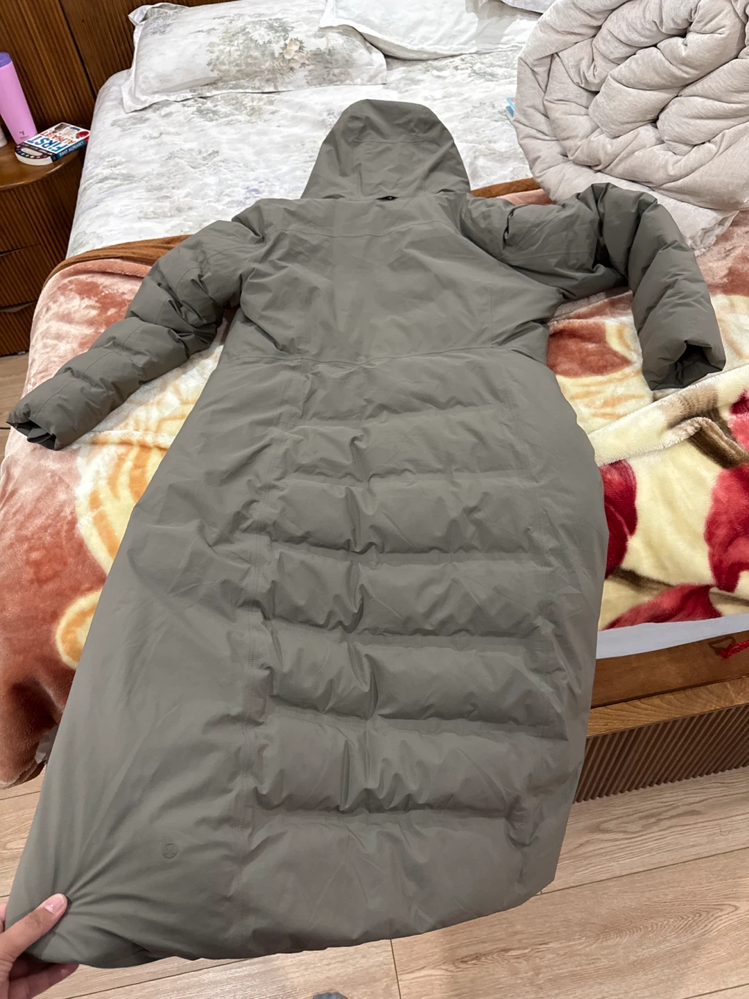 Lululemon Down Coat Women's Size 12 Grey Hooded Long - photo 3