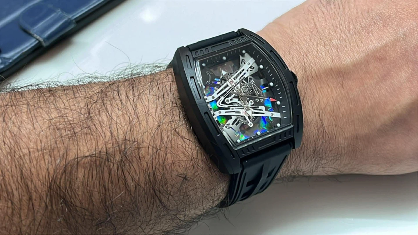(Free delivery) Skeleton Dial Watch with Interchangeable Straps - photo 5
