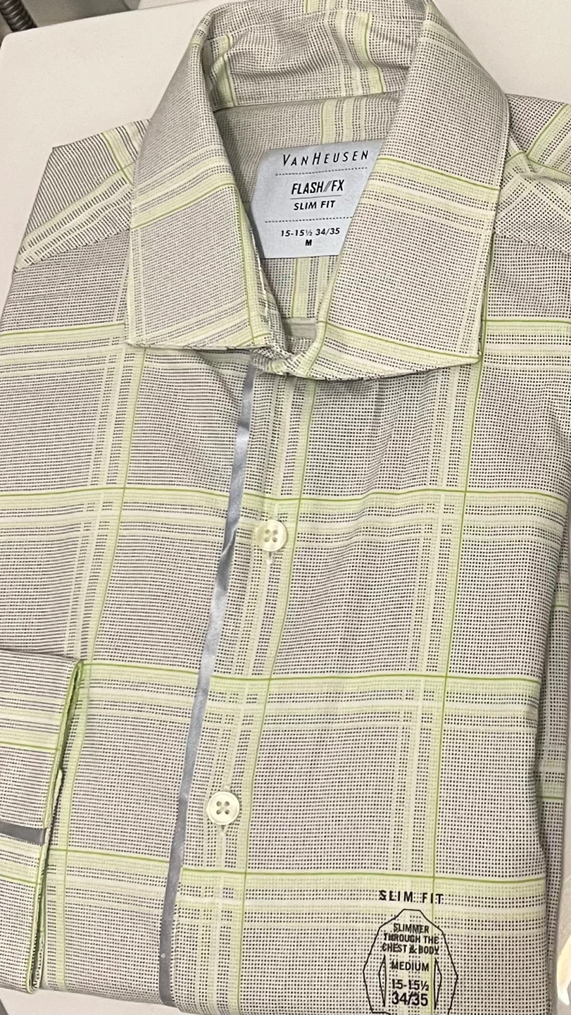 Van Heusen Slim Fit Dress Shirt - Medium