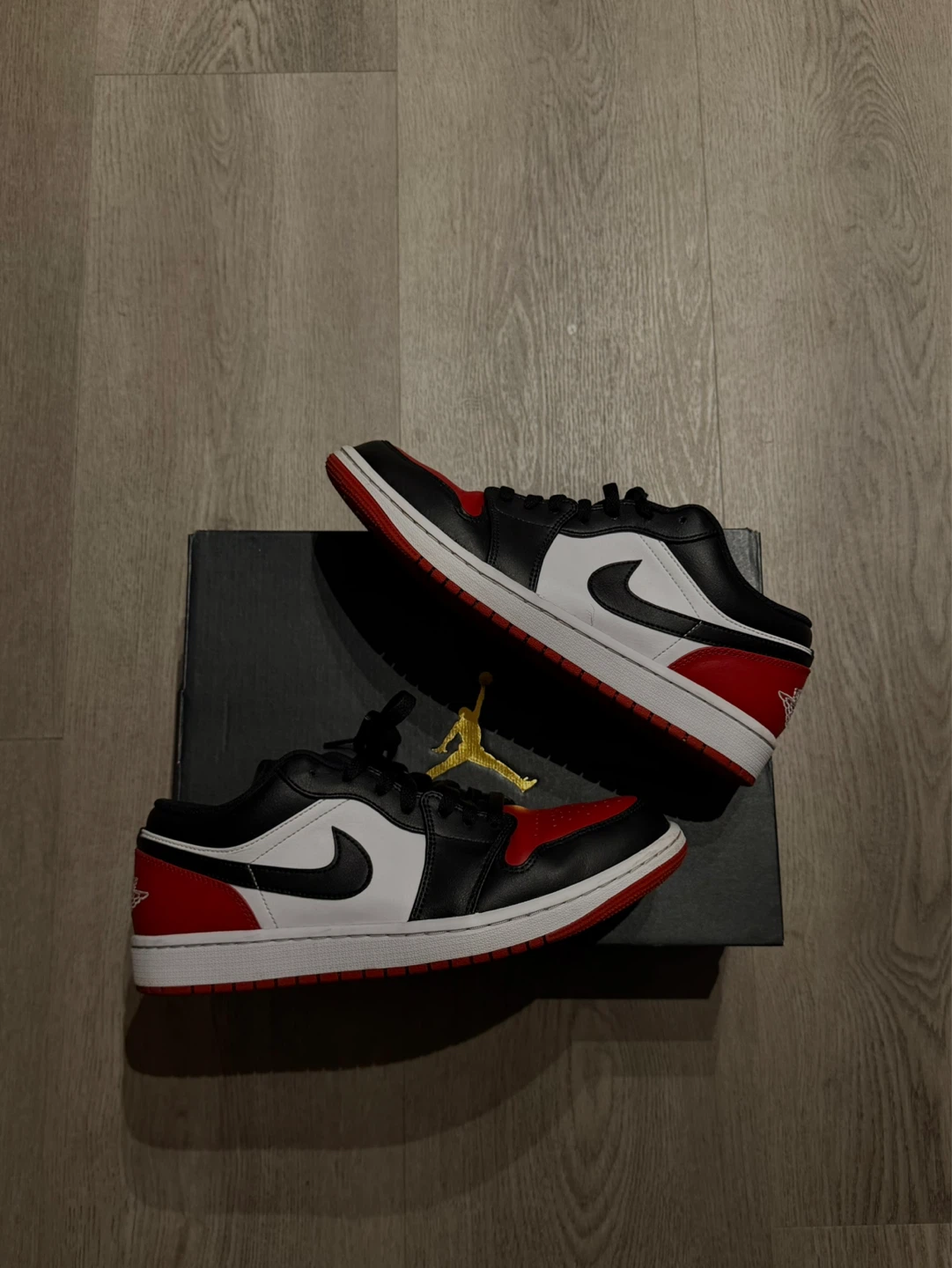 Air Jordan 1 Low SE "Black/Red" Men's US 9.5