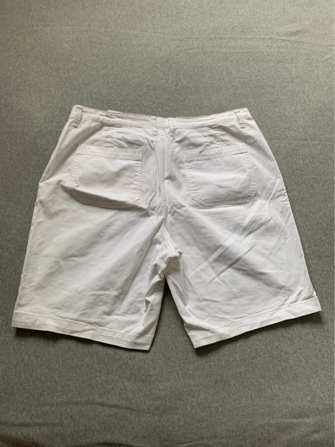 Ladies White Shorts - Size 14 - photo 2