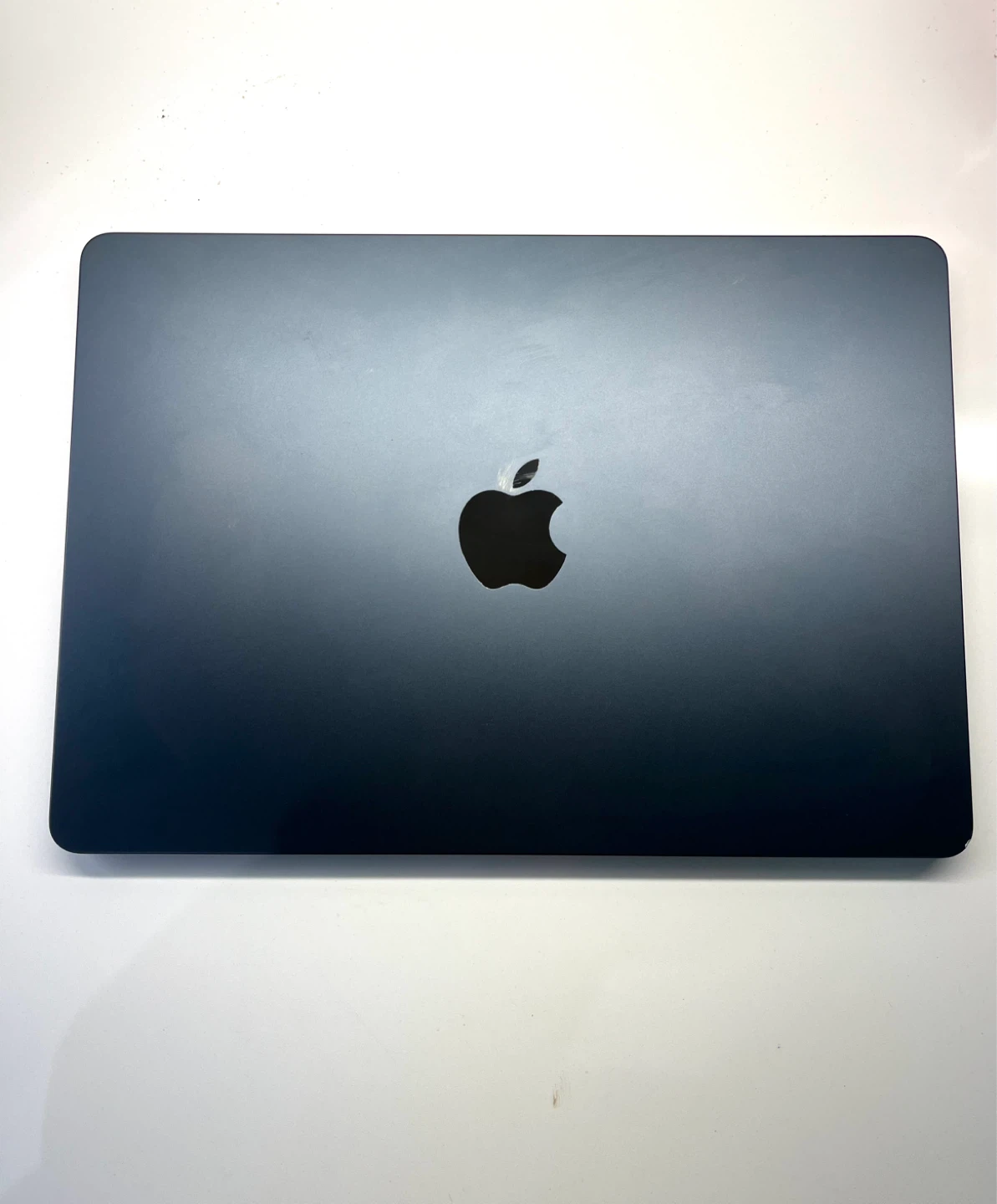 Apple MacBook