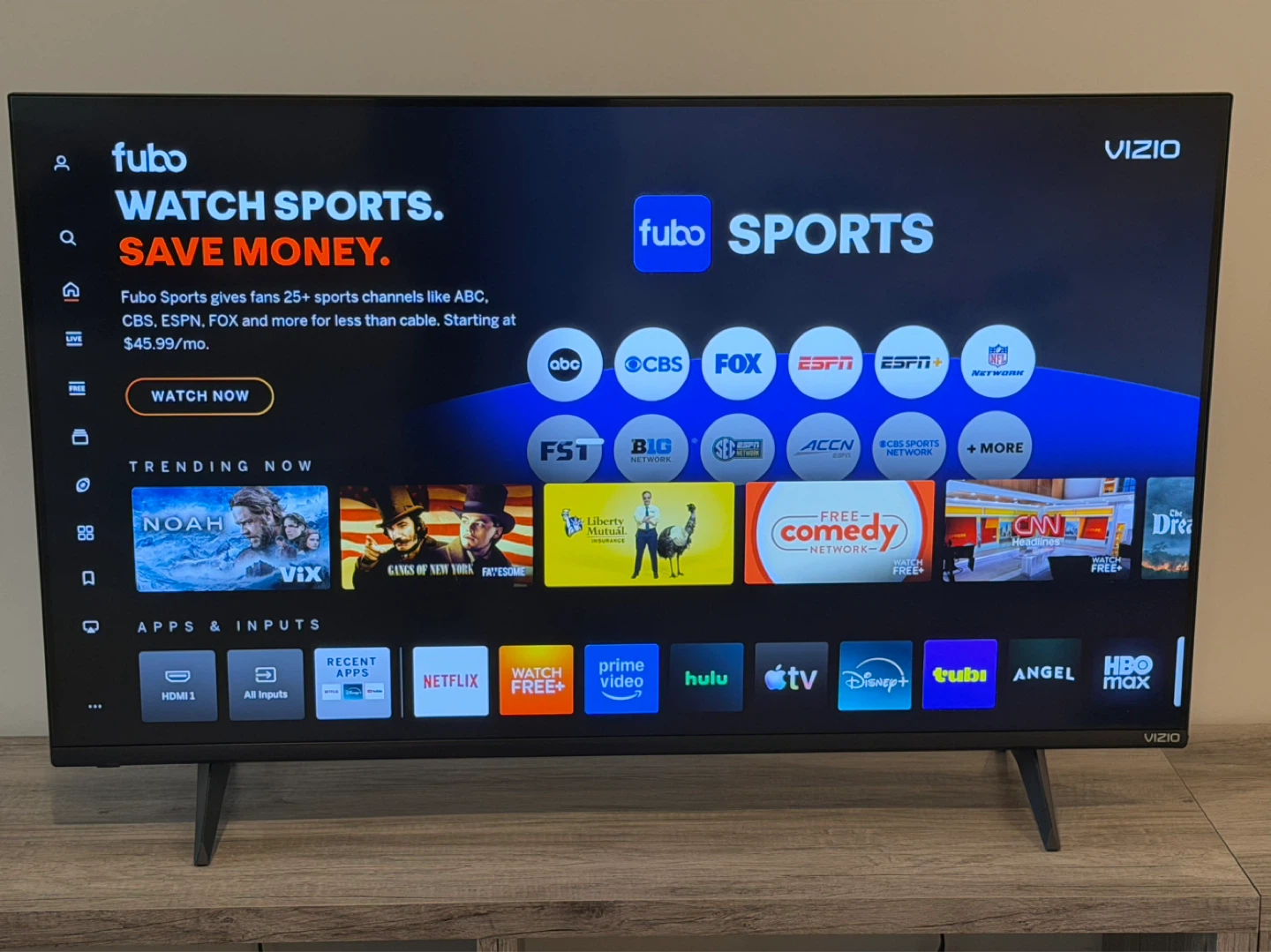 VIZIO Smart TV