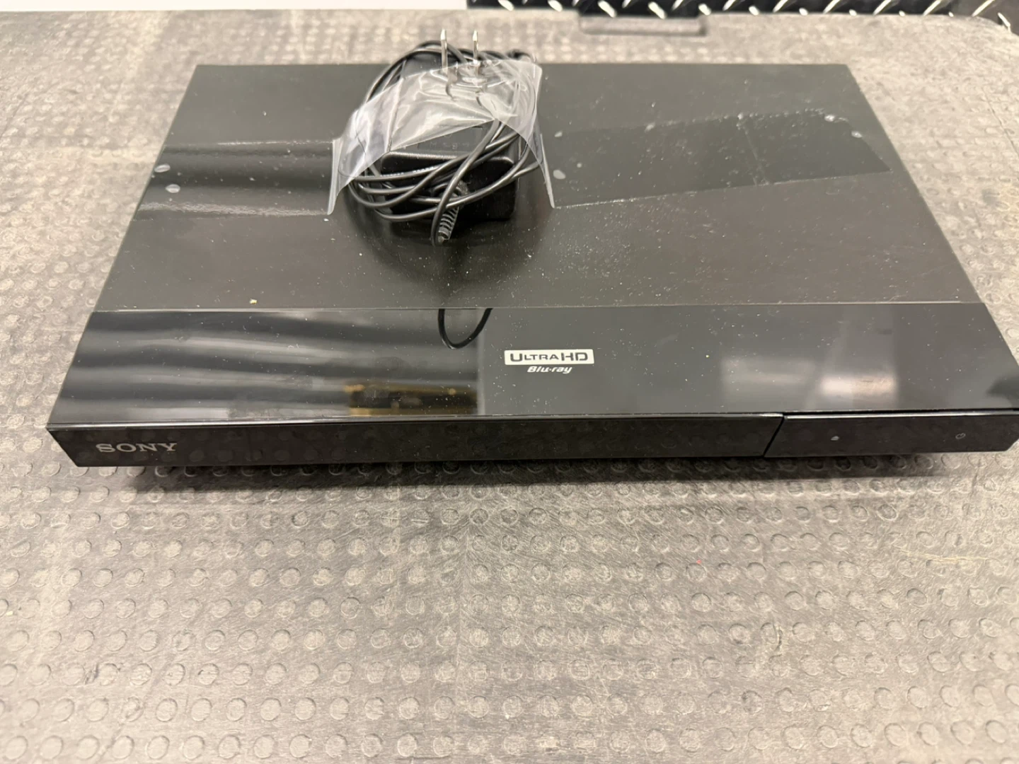 Sony UBP-X700 4K UHD Blu-ray Player - photo 2