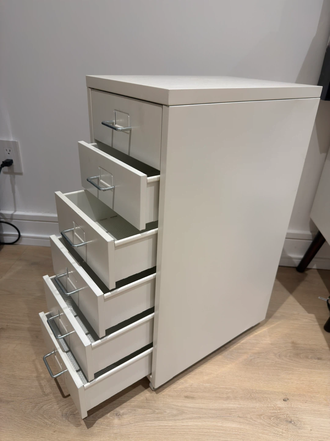 IKEA Helmer Chest of Drawers - photo 2