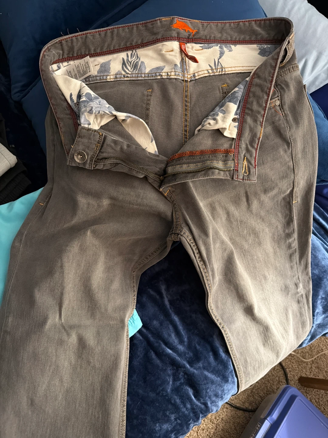 Tommy Bahama Men's Jeans - photo 2