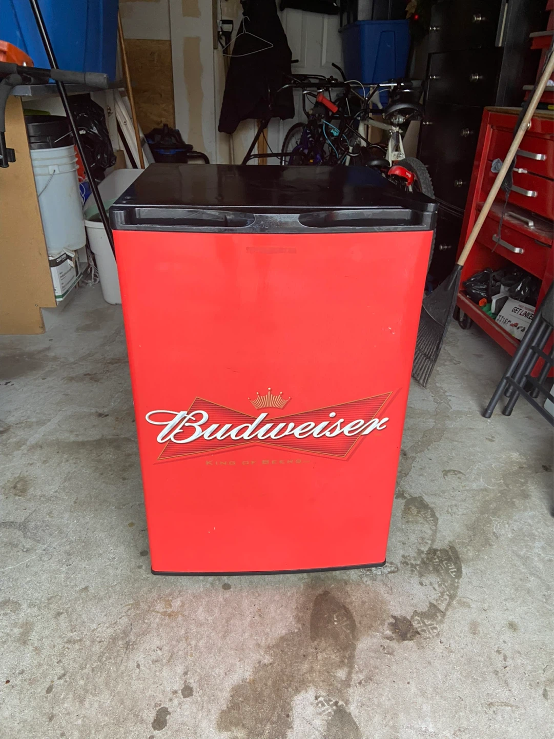 Budweiser Igloo Compact Refrigerator