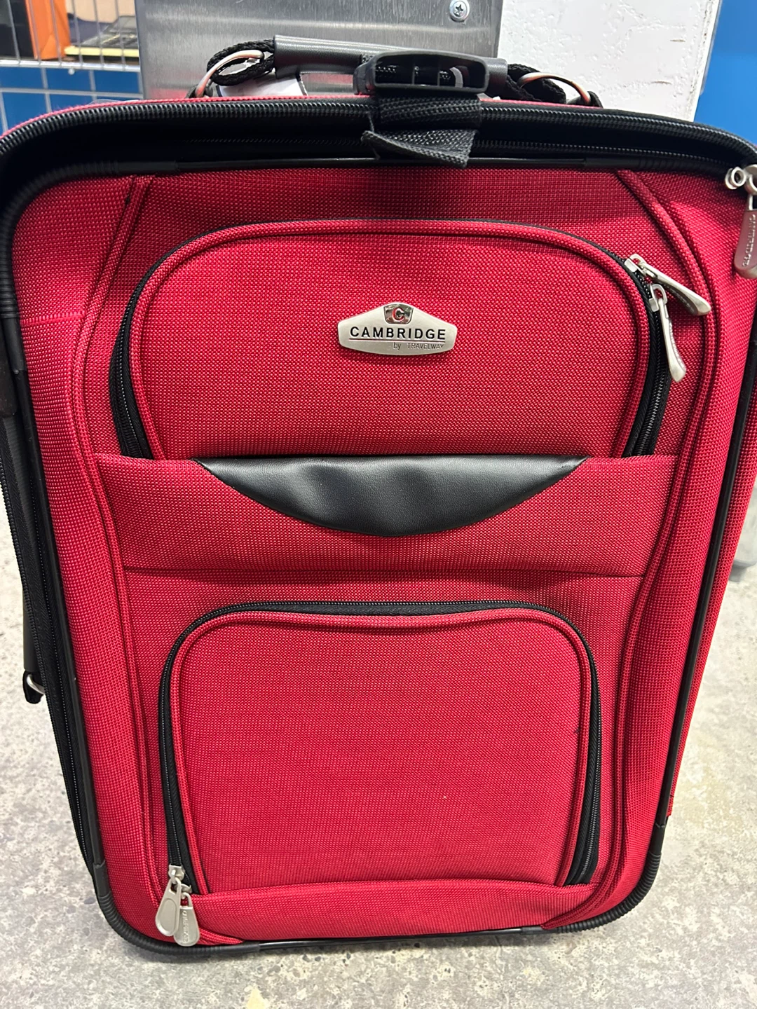 Cambridge Rolling Suitcase