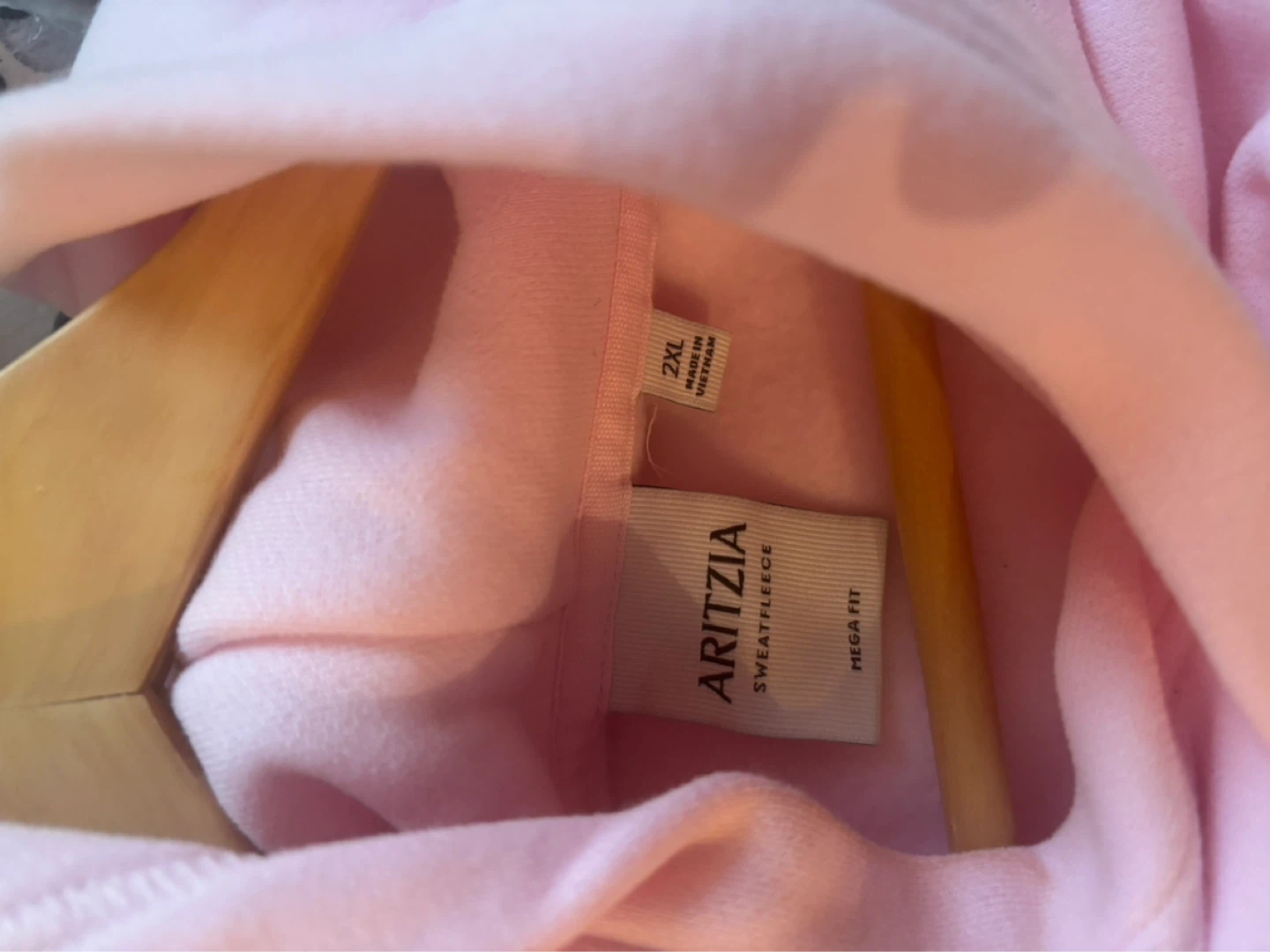 Aritzia Pink Sweatfleece Hoodie - Size 2XL - photo 4
