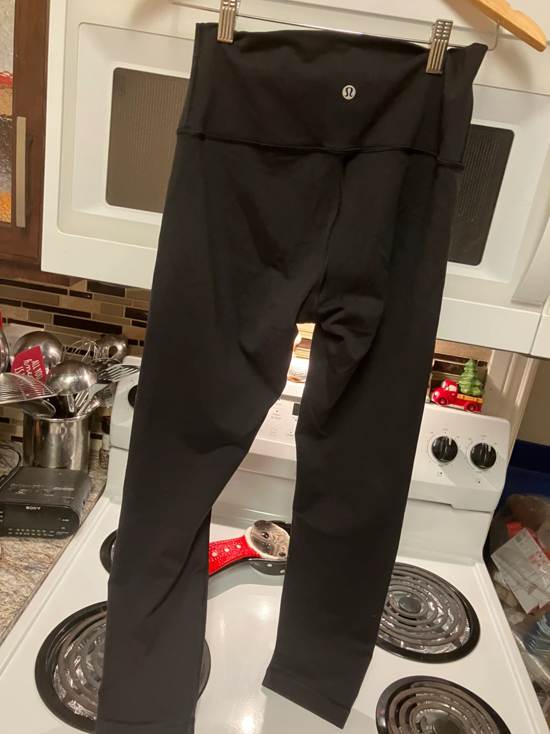Lululemon Black Leggings size 8 - photo 2