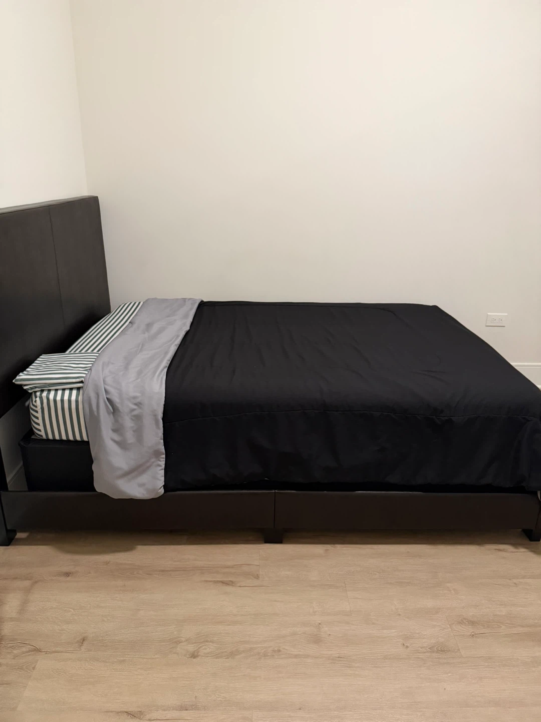 Full Size Mattress, bed frame and box springs - photo 5