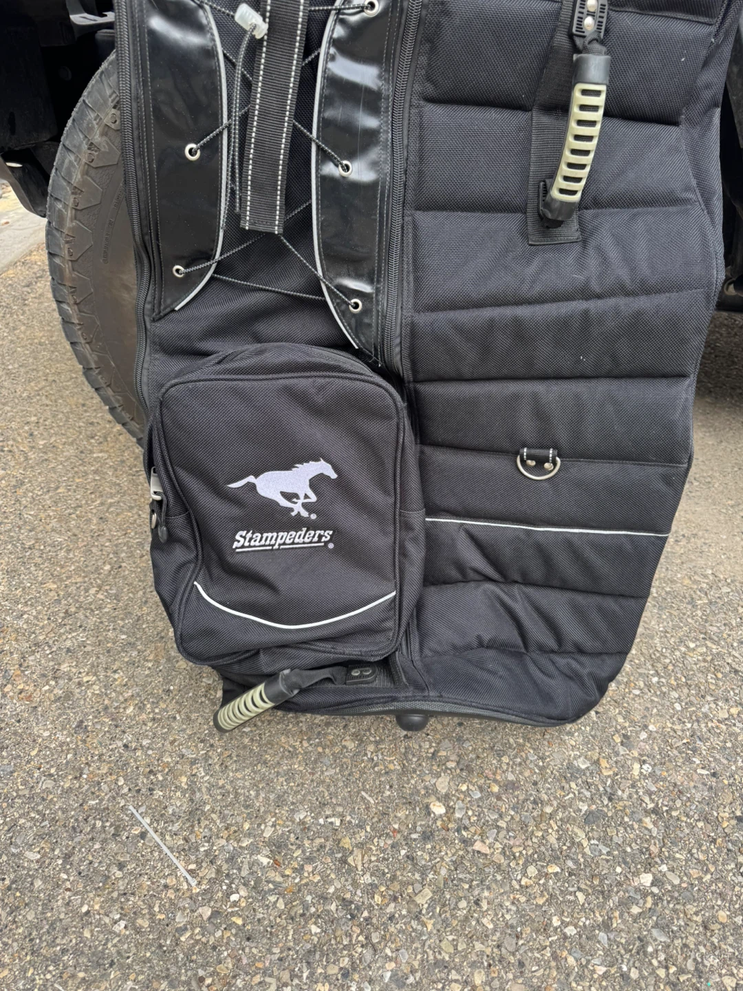 Stampeders golf carry case