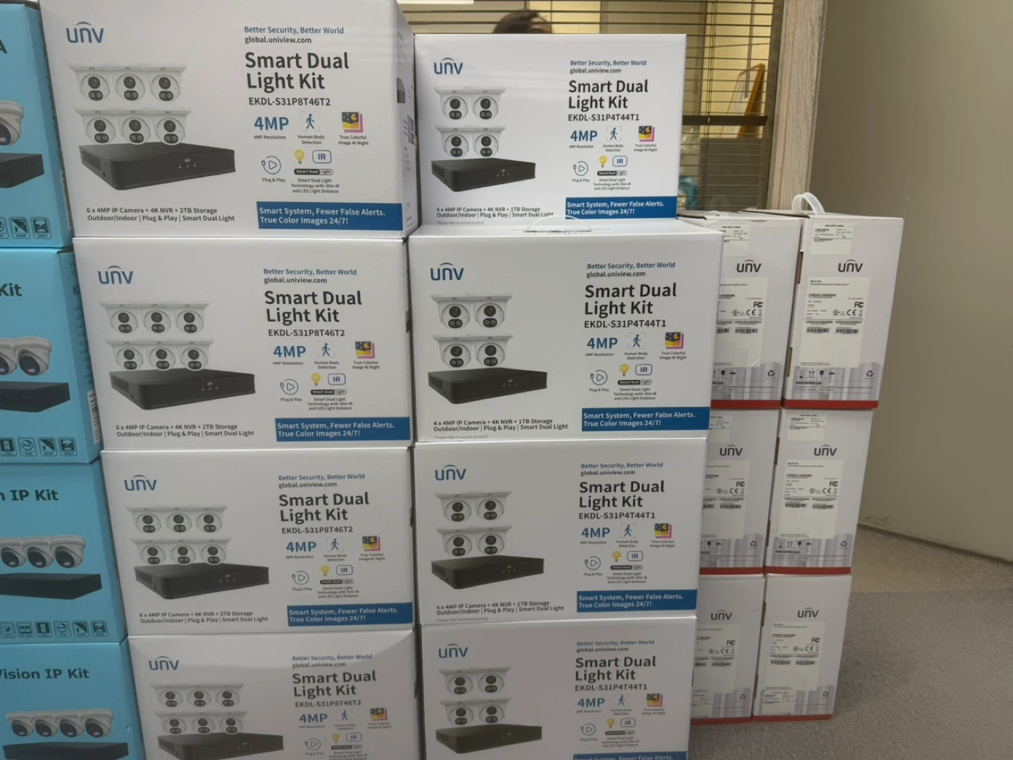 Hikvision ColorVu Kit 8 Channel 4K NVR System - photo 3