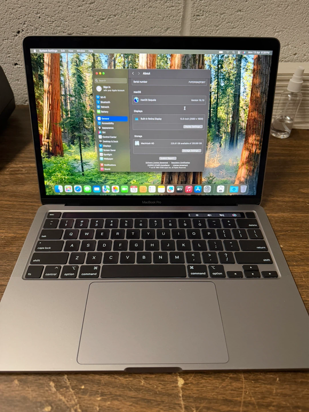 MacBook Pro - photo 2