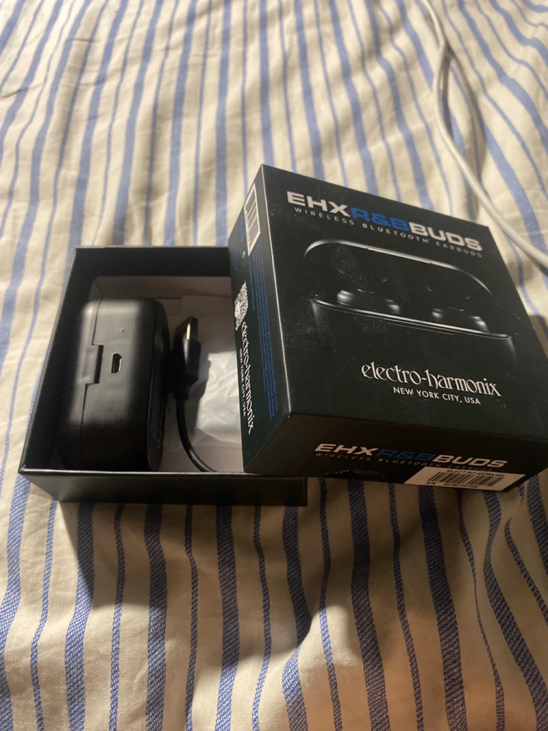 Electro-Harmonix EHX-RGB BUDS Wireless Bluetooth Earbuds - photo 2
