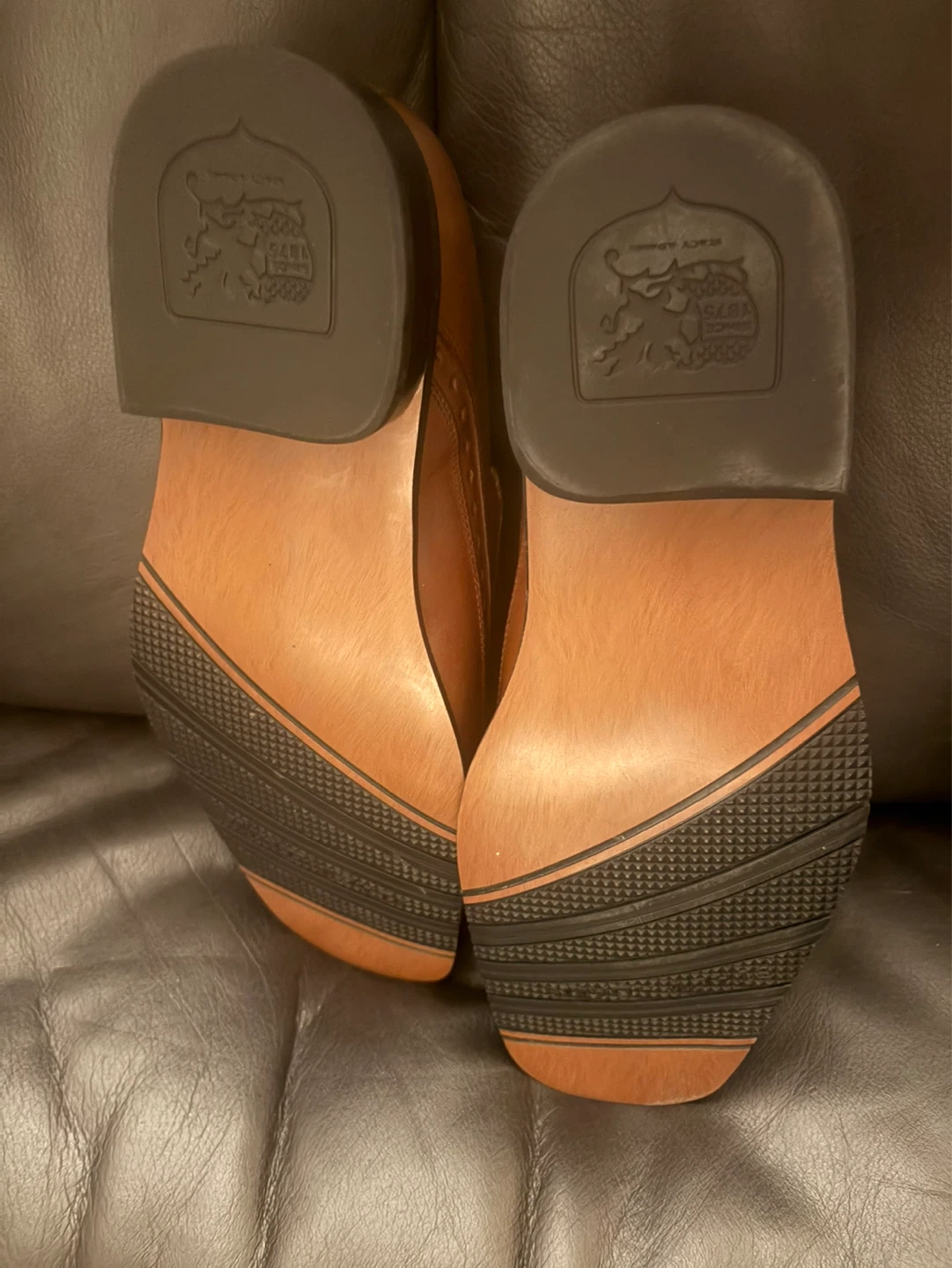 Stacy Adams Brown Leather Slip-On Loafers - Size 8.5M - photo 2