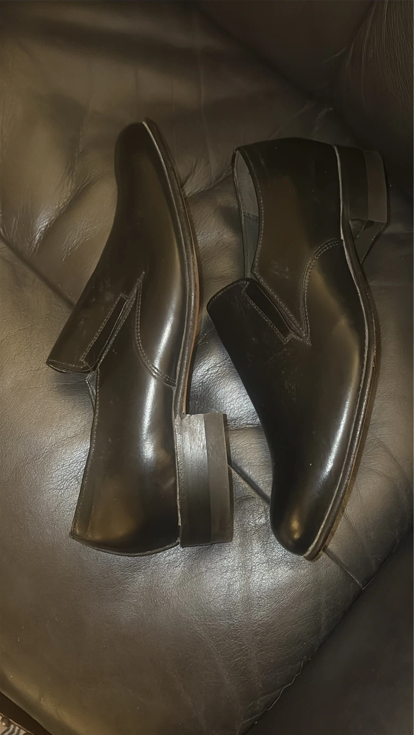 The Clapp Shoe Black Leather Loafers - photo 3